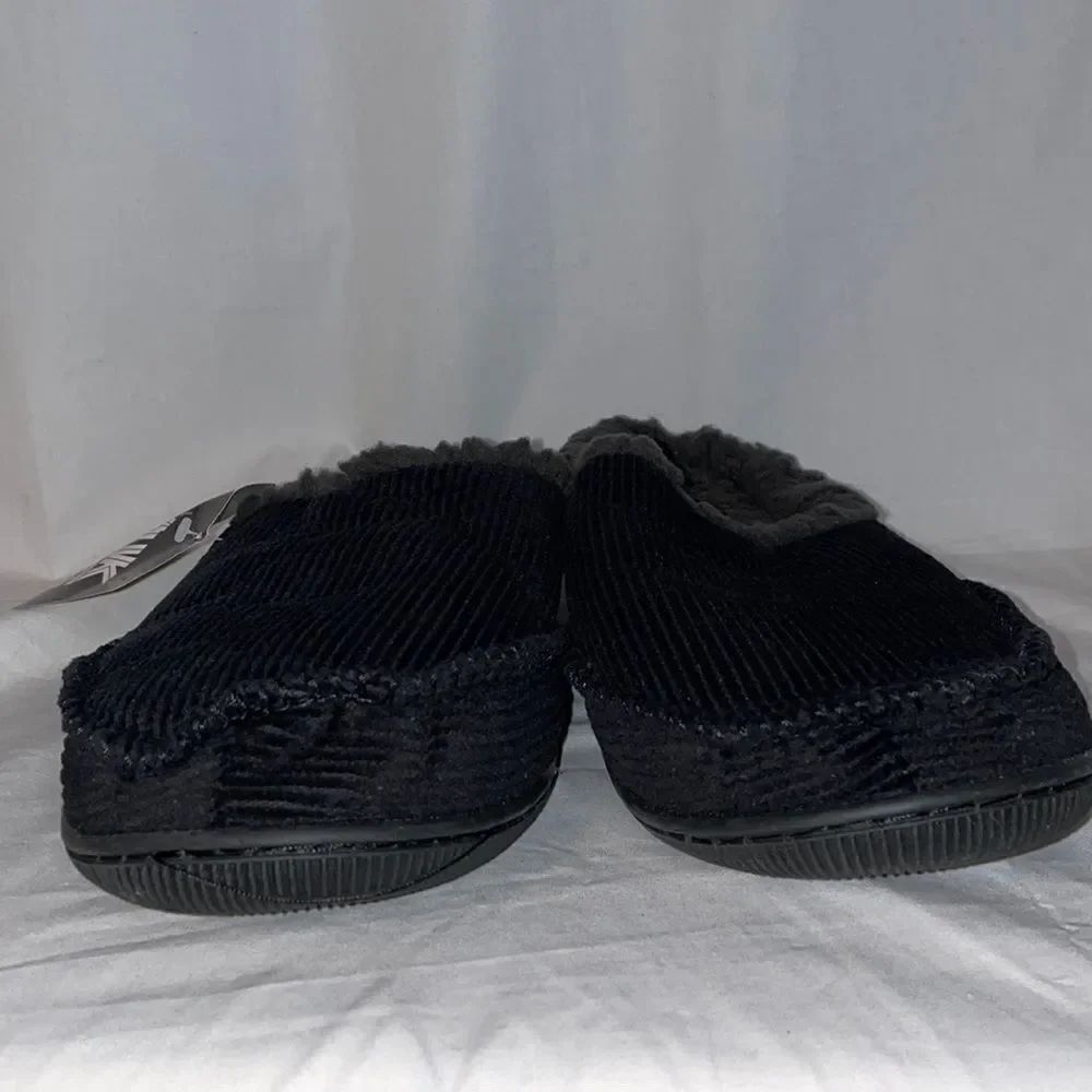 Muk Luks slippers 